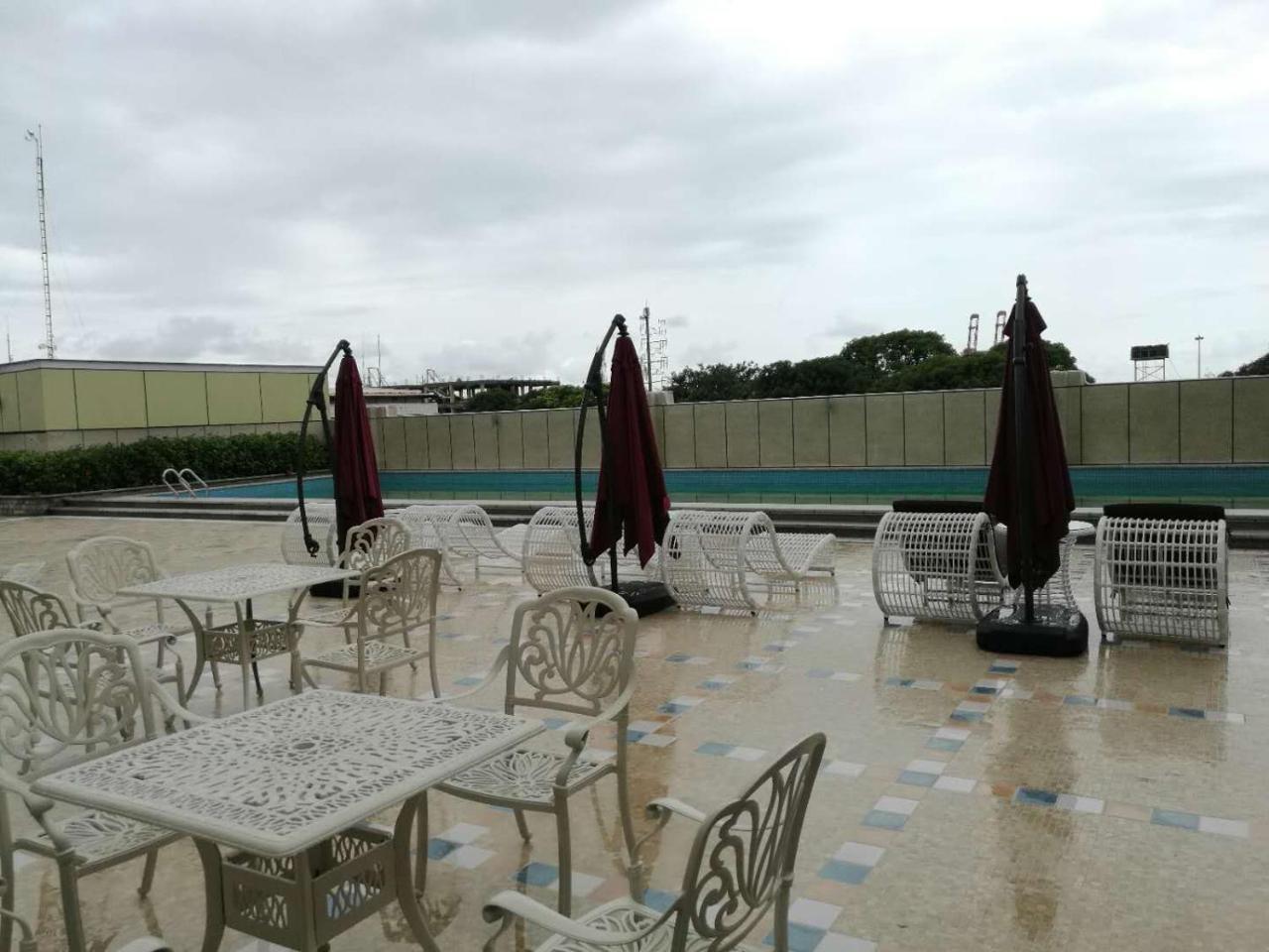 Hotel Kaloum Conakry Exterior photo